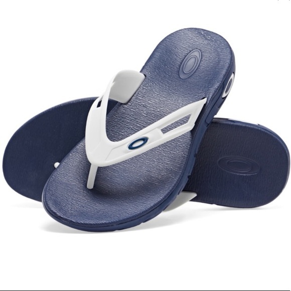 Oakley Other - OAKLEY Flip Flops Blue White Navy "Eclipse"
